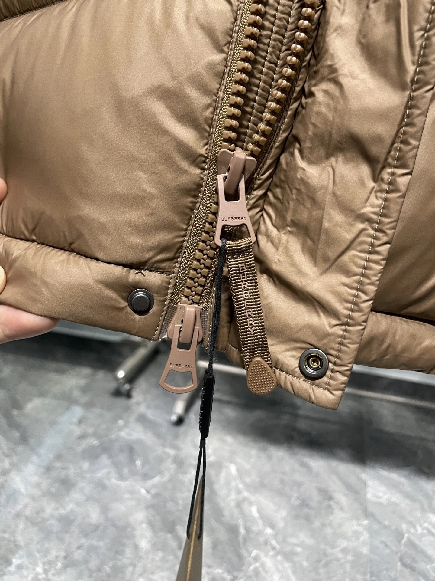 Bald Eagle- 2ur25rry high quality version Down jacket nylon 2Colour item:E-F360K1077-2