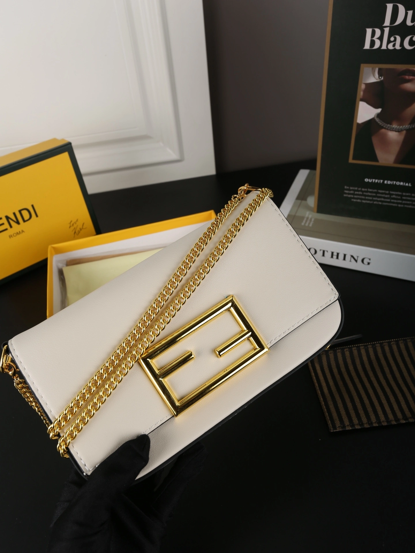 F594i 8BS032-AHM0-F0VWM Calfskin item:ET-B101E1914