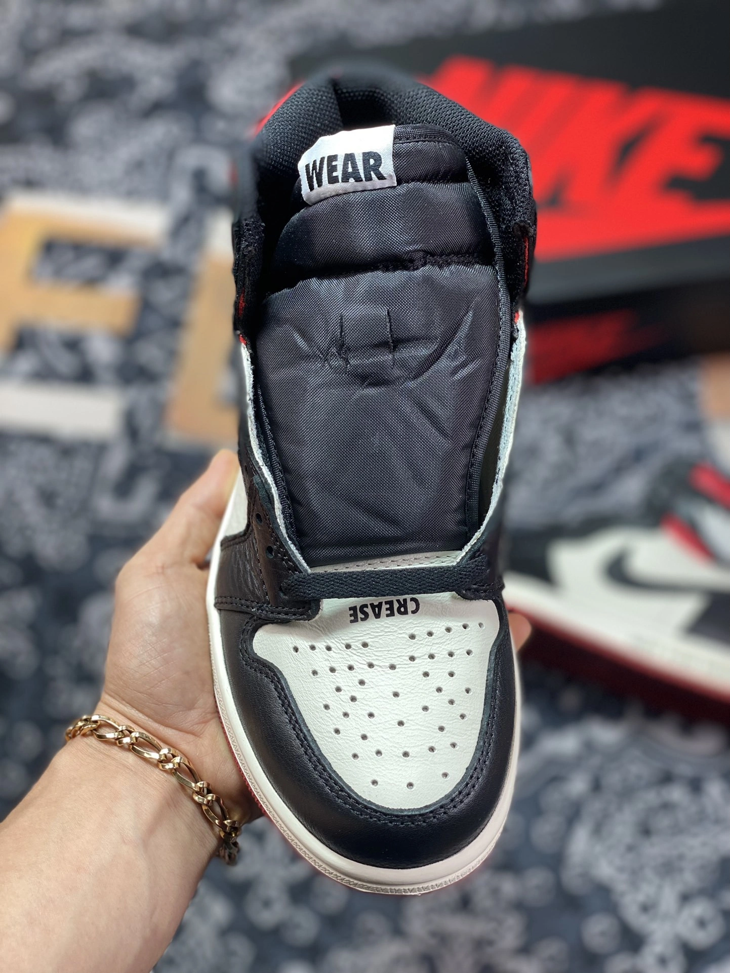 &Flying Pigs -- Retro High NRG Not For Resale 861428 106 item:C-X578H1418Y