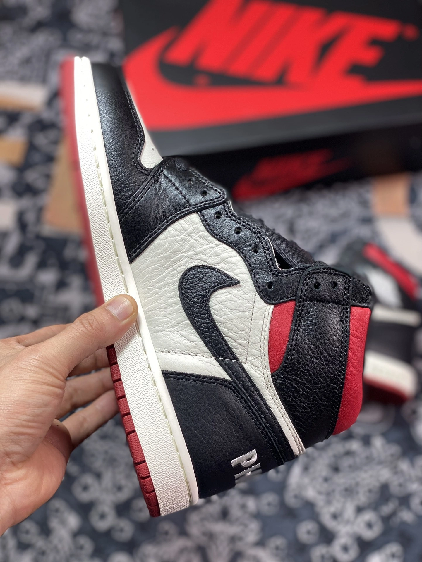 &Flying Pigs -- Retro High NRG Not For Resale 861428 106 item:C-X578H1418Y