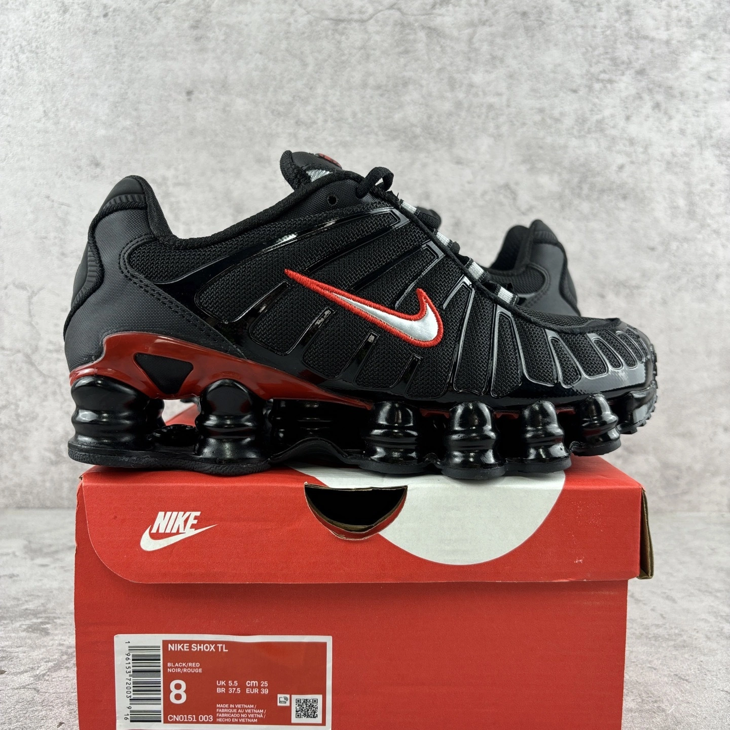 Flying Pigs — 9ik5 CN0151-003 item:E-YX000F060410