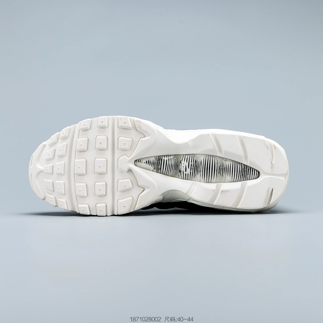 Flying pig- --- 954077-002 item:C-X123C2798