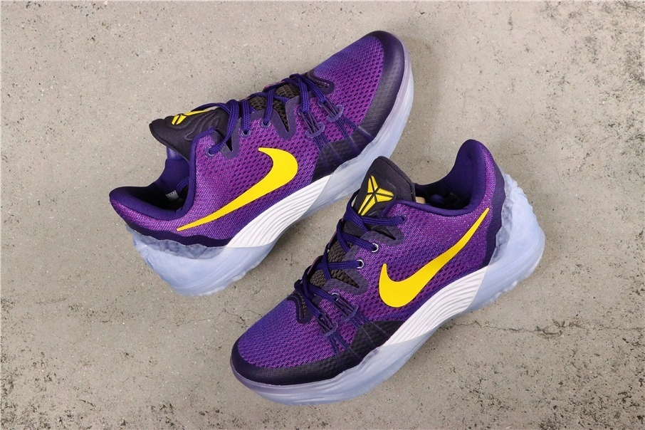 Flying pig- ---Kobe 5 853939-570 item:C-X031C2796