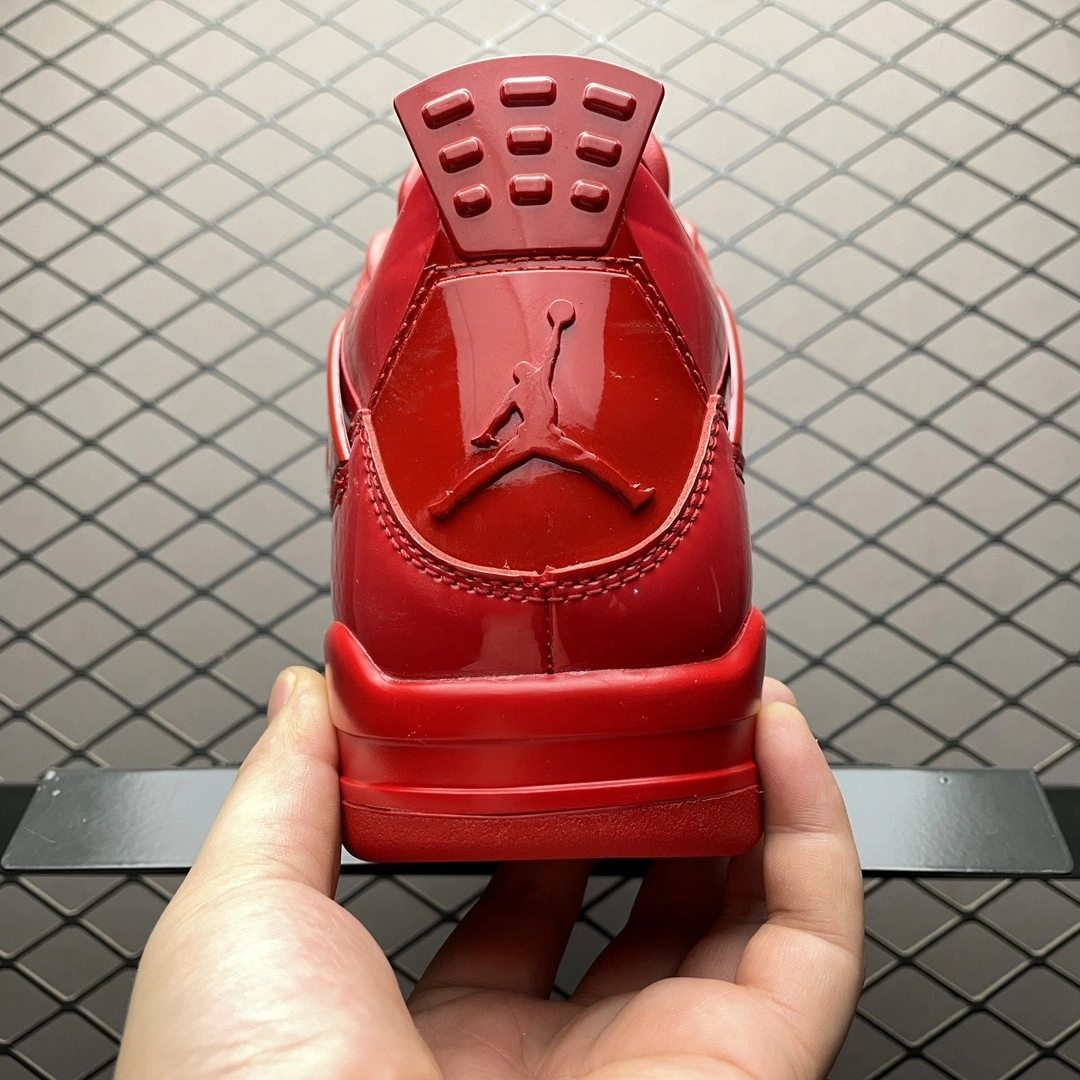 Flying pig-- " 11Lab4 Red " 719864-600 item: D-X319A2760
