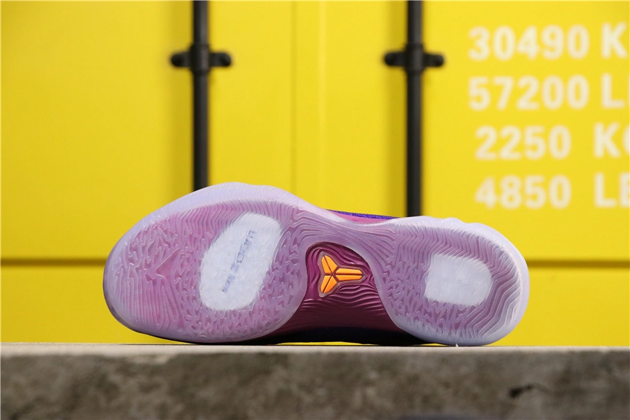 Flying pig- --Kobe Venomenon 5 ep 815757-585 item:C-X031C27102