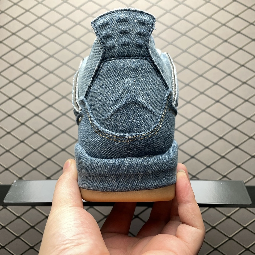 Flying pig-- " Levi's " AO2571-401 item: D-X319A2757