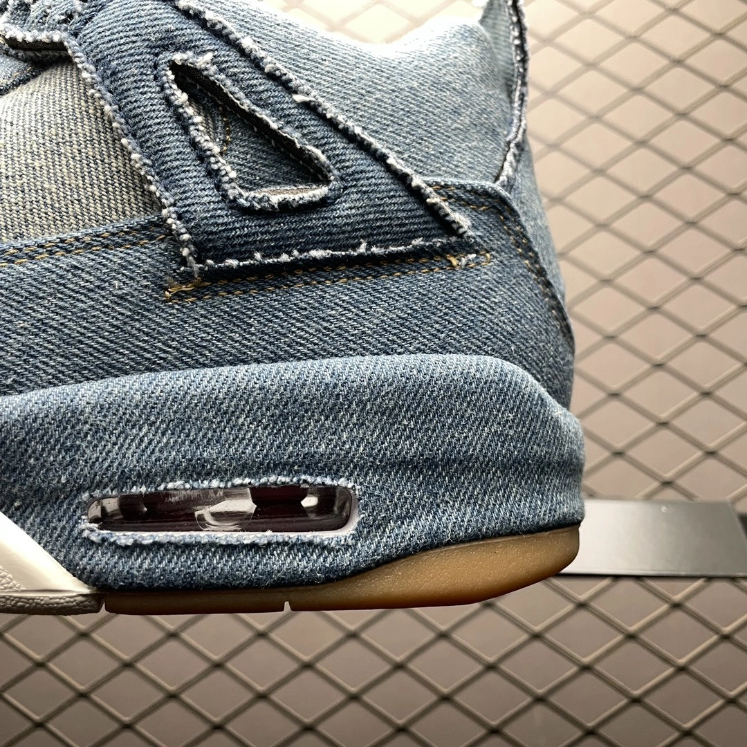 Flying pig-- " Levi's " AO2571-401 item: D-X319A2757