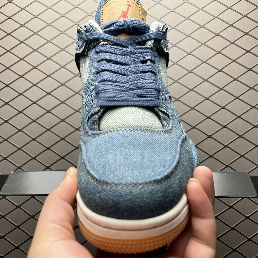 Flying pig-- " Levi's " AO2571-401 item: D-X319A2757