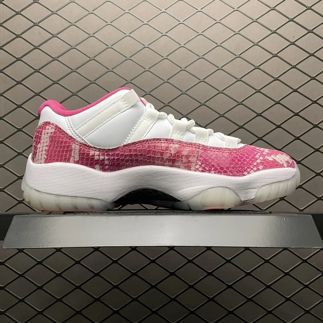 Flying pig-- " Navy Snakeskin " AH7860-106 item: D-X319A2801