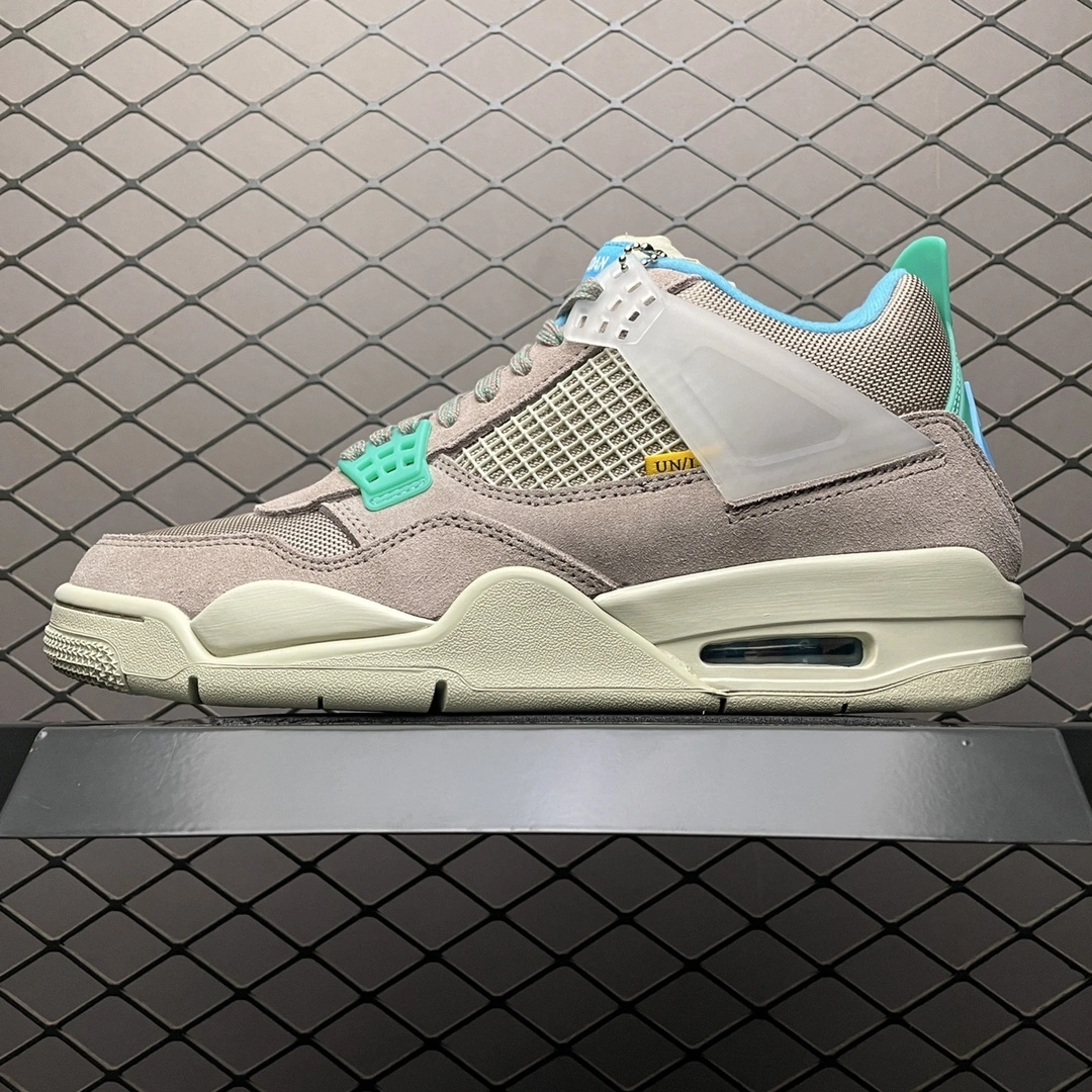 Flying pig-- " Taupe Haze " DJ5718-242 item: D-X319A2767