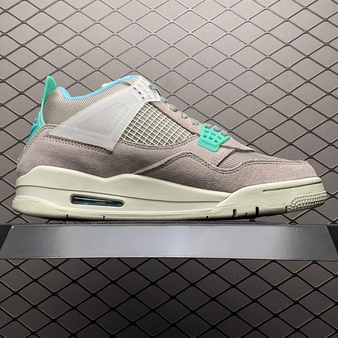 Flying pig-- " Taupe Haze " DJ5718-242 item: D-X319A2767