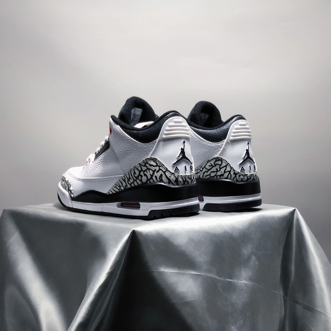 Flying pig-- 136064-123 item:C-X000I2241V