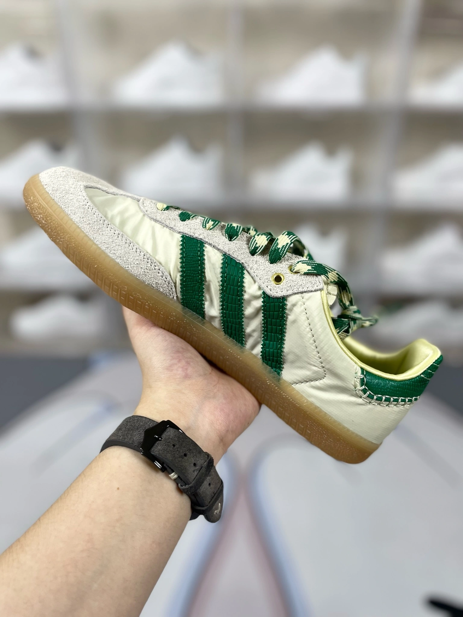 Flying pig-- 14i41s GY4344 Wales Bonner x originals Samba item: E-X000L2412B