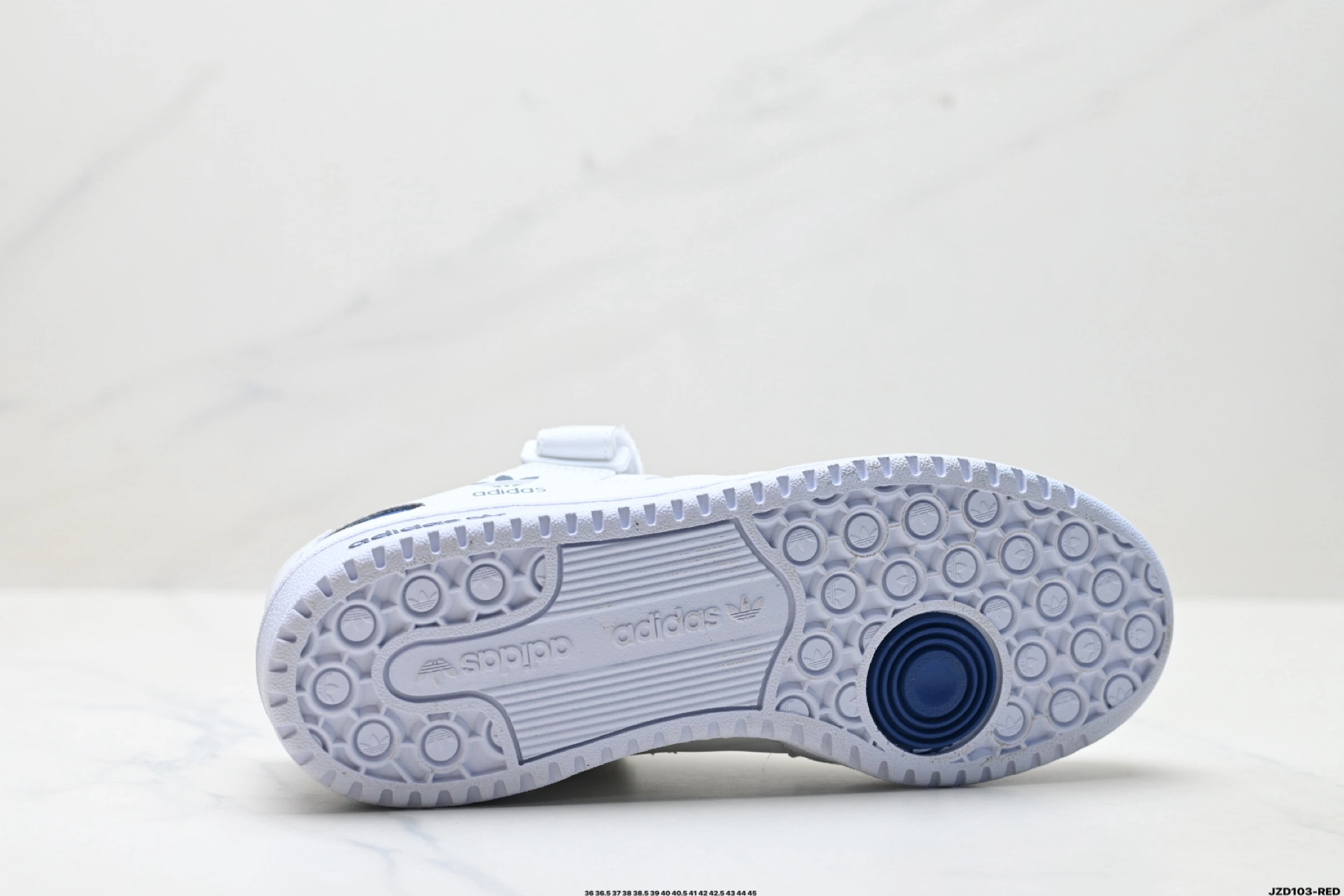 Flying pig-- 14i41s H01673 Forum LOW CL item: E-X000L2528B