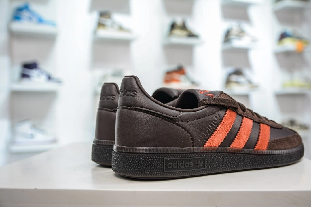 Flying pig-- 14i41s HP6694 Originals Handball SPZL item: E-X067L2207B