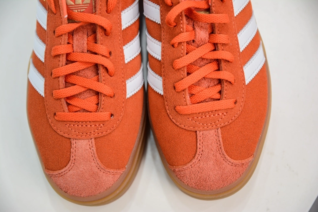 Flying pig-- 14i41s IG8672 Ad Originals Gazelle Bold item: E-X000L2516B