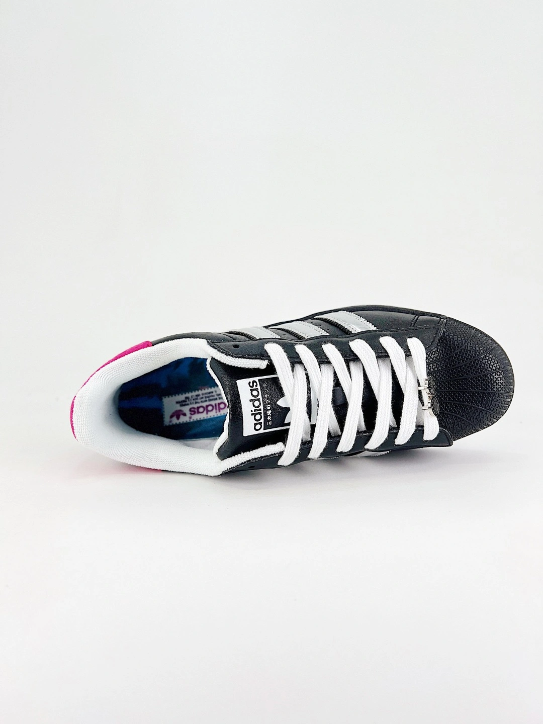 Flying pig-- 14i41s IH7767 Originals Superstar item: E-X000L2530B