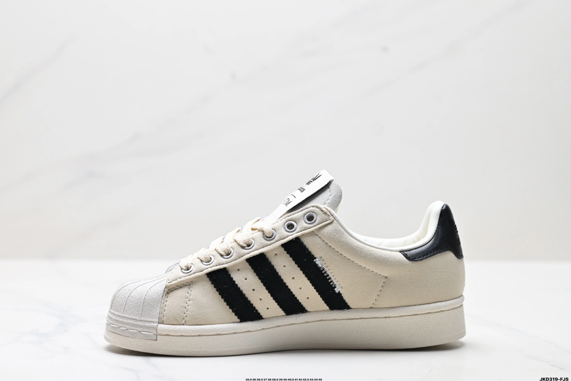 Flying pig-- 14i41s JQ0958 SFTM x Originals Superstar item: E-X085L2513B