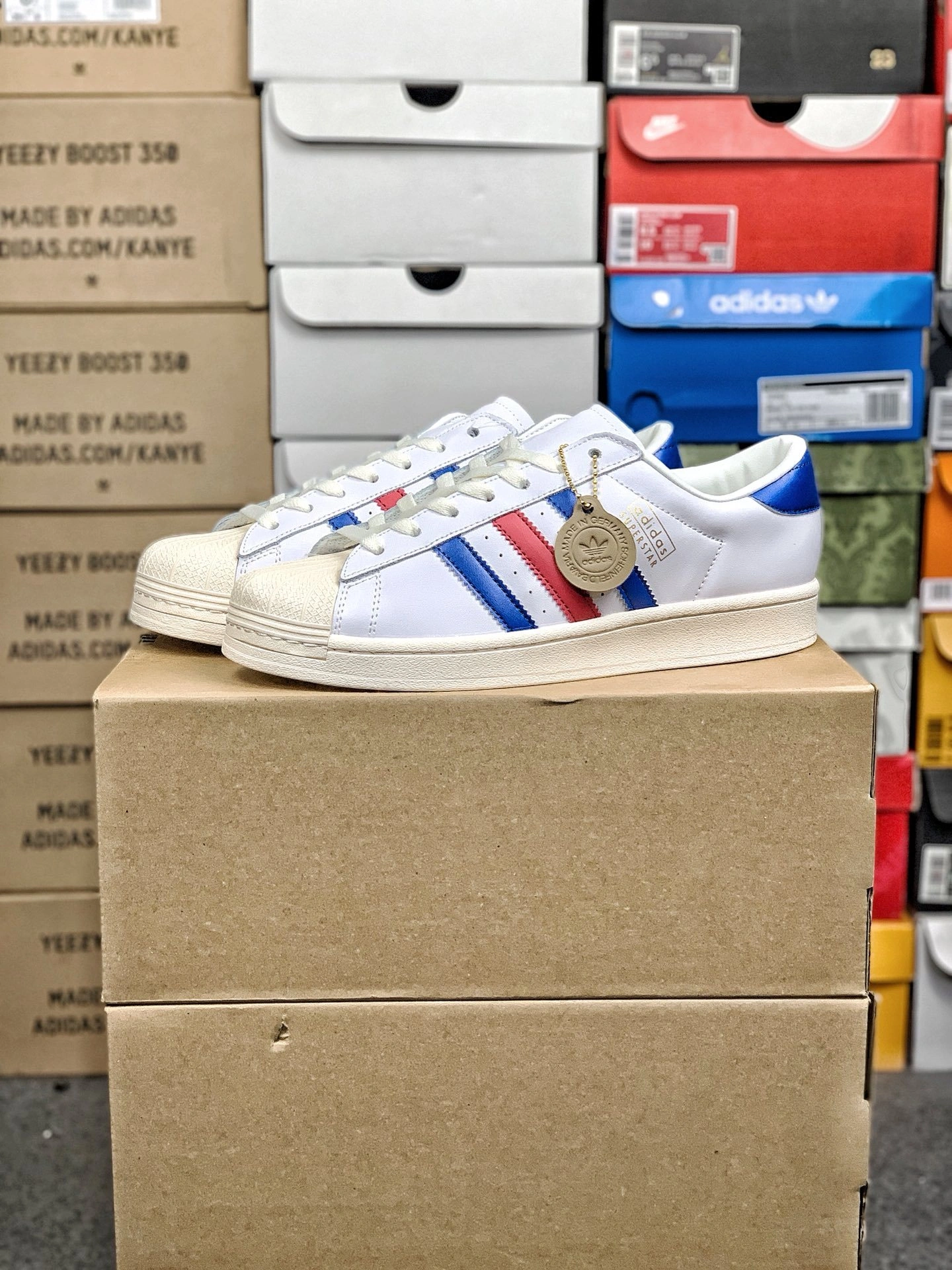 Flying pig-- 14i41s JQ6345 Originals Superstar item: E-X000L2209B