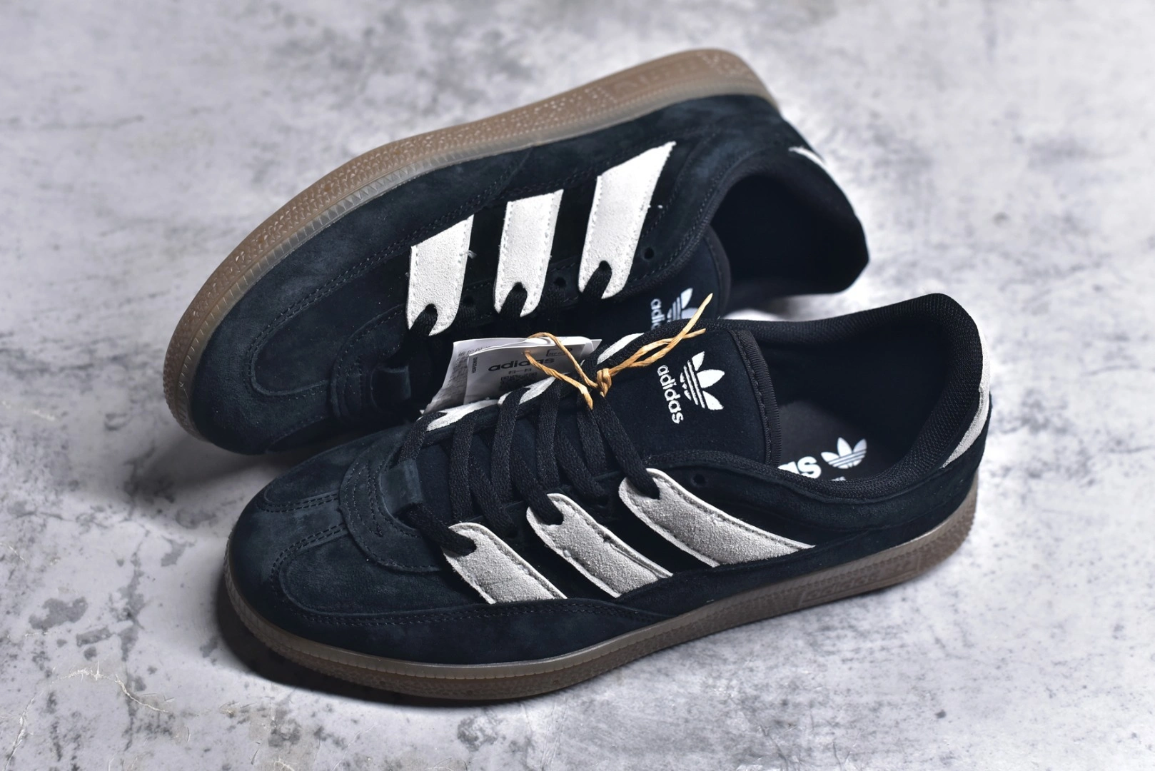 Flying pig-- 14i41s JS2795 AD Originals HANDBALL SPEZIAL item: E-X000L2501B