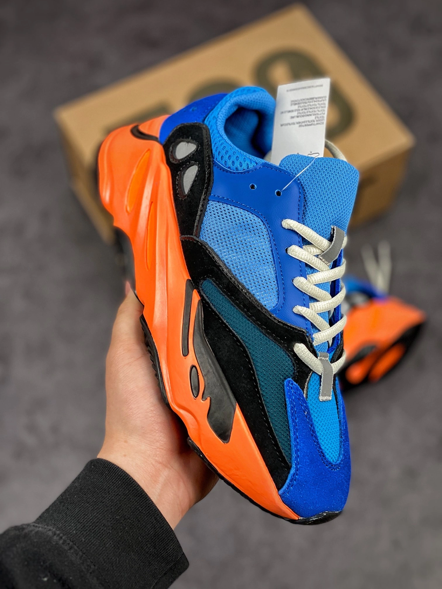 Flying pig-- 700 “Bright Blue” GZ0541 item:C-X000I0835V