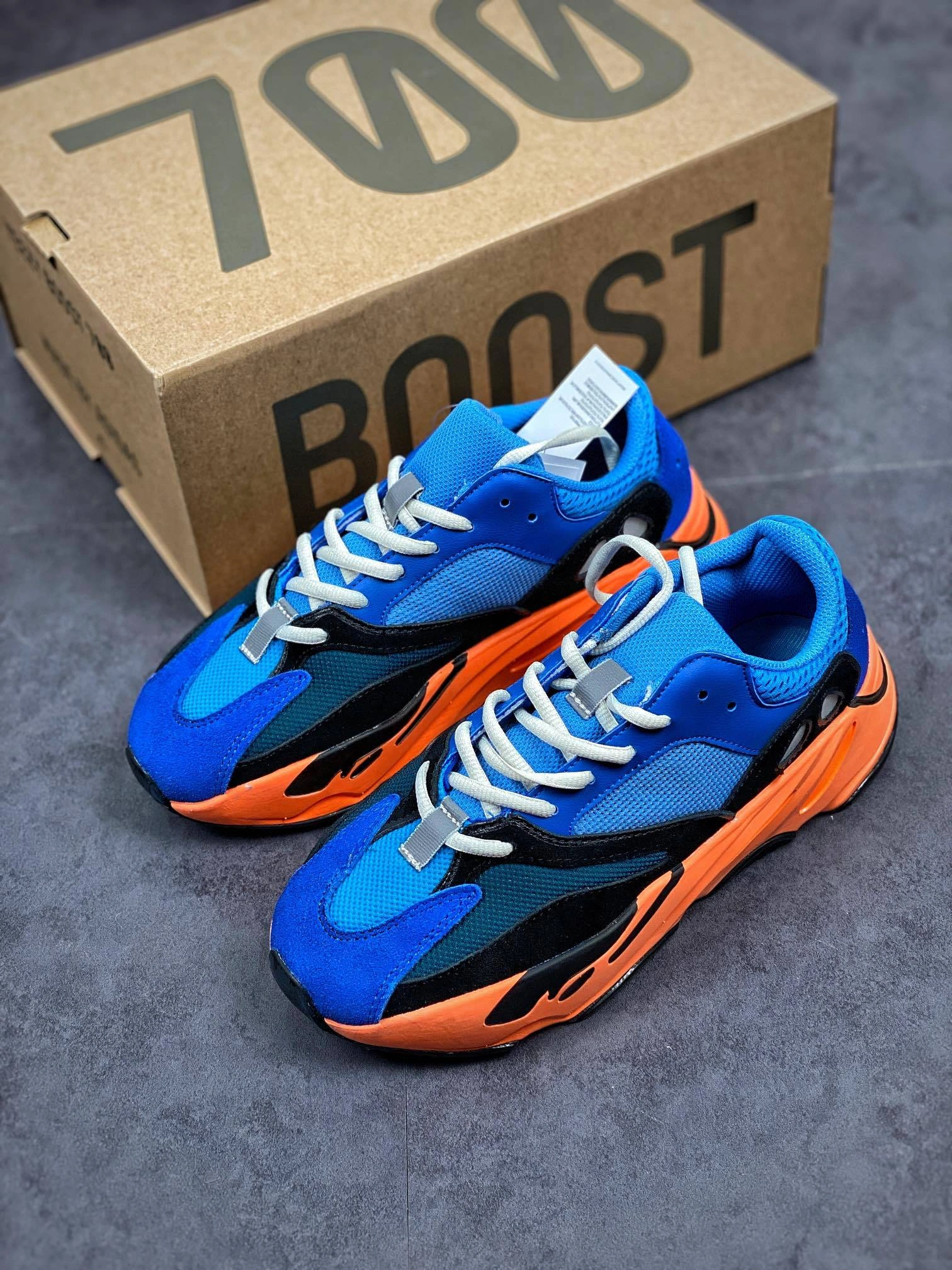 Flying pig-- 700 “Bright Blue” GZ0541 item:C-X000I0835V