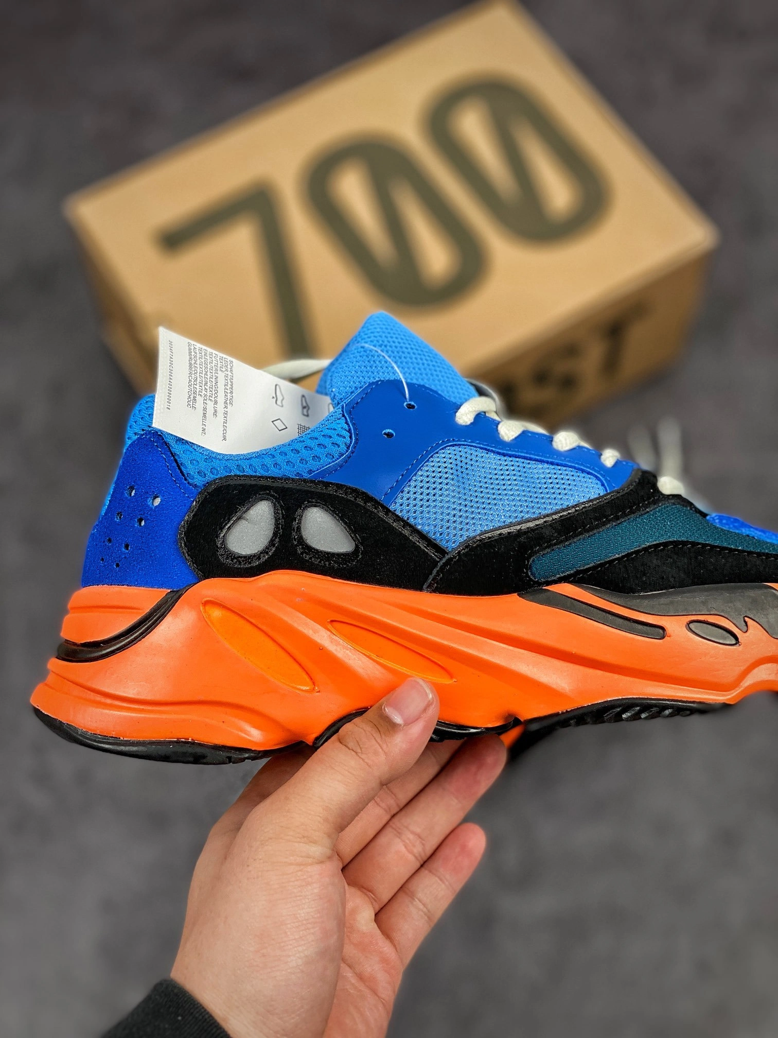 Flying pig-- 700 “Bright Blue” GZ0541 item:C-X000I0835V