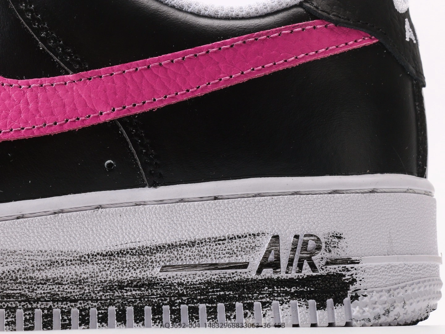 Flying pig-- 9ik5 AQ3692-004 Air Force 1 Low item: E-X000L2051B