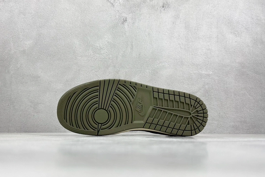 &Flying pig-- 9ik5 DM7866-200Low OG "MediumOlive” item: D-X575K1998T