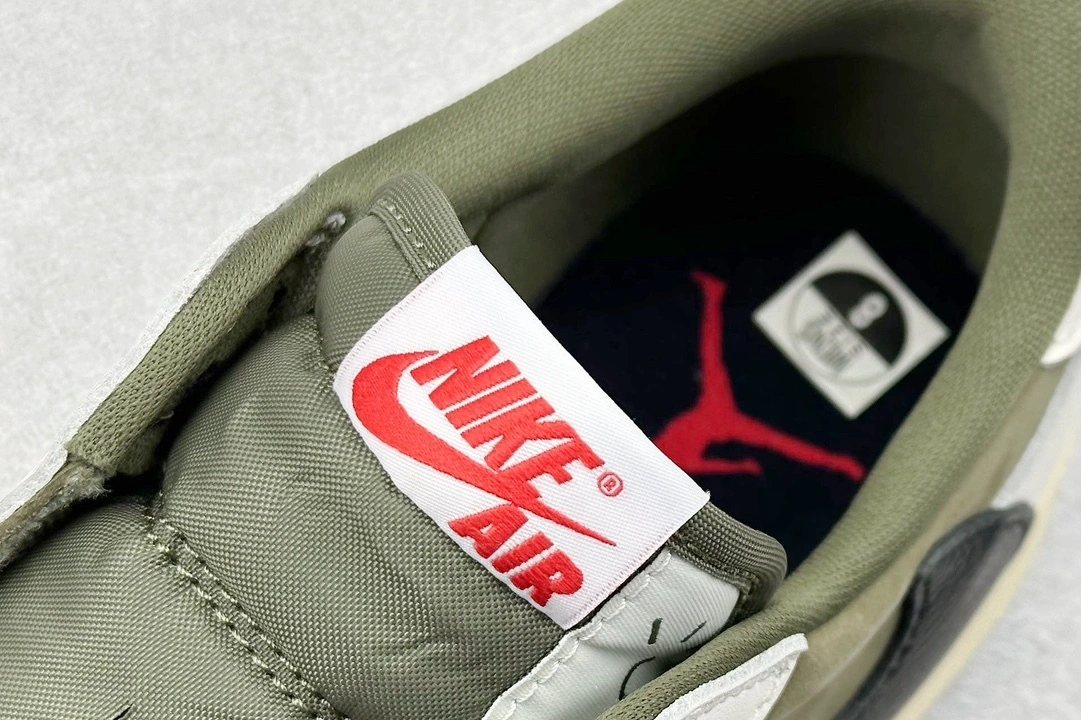 &Flying pig-- 9ik5 DM7866-200Low OG "MediumOlive” item: D-X575K1998T