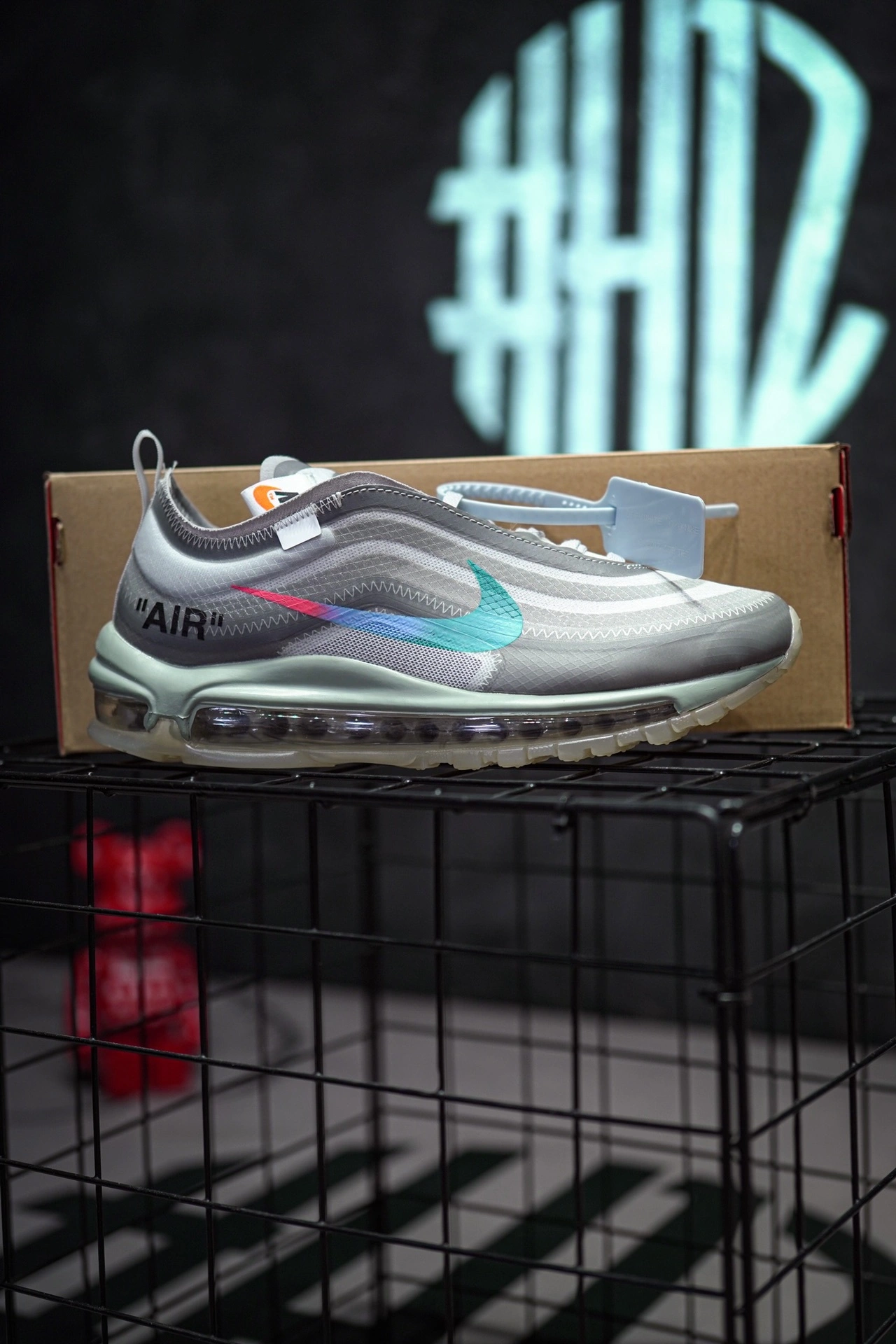 Flying pig-- AJ4585-101 item: D-X000A2497