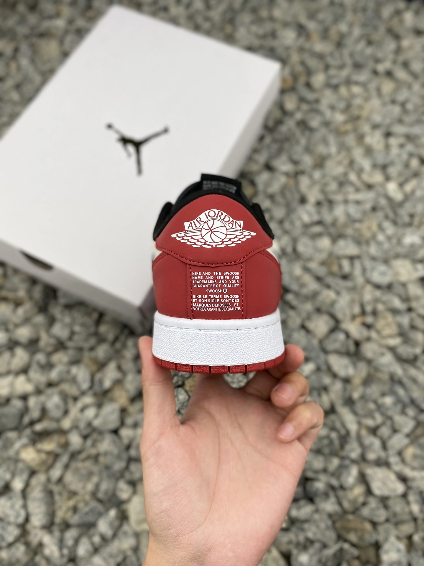 Flying pig-- BQ8462-601 item: D-X578A1846V