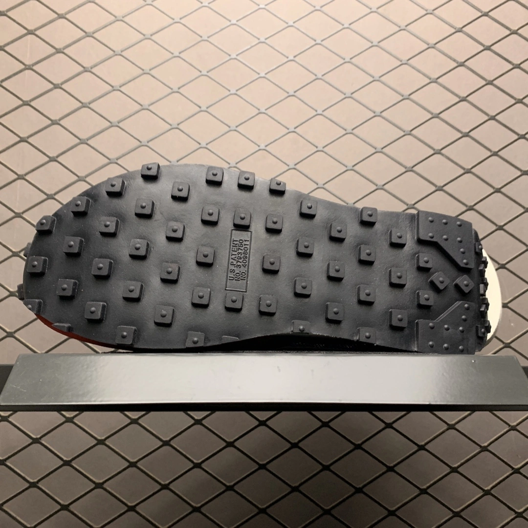 Flying pig-- BV0073-400 item: D-X319A2567