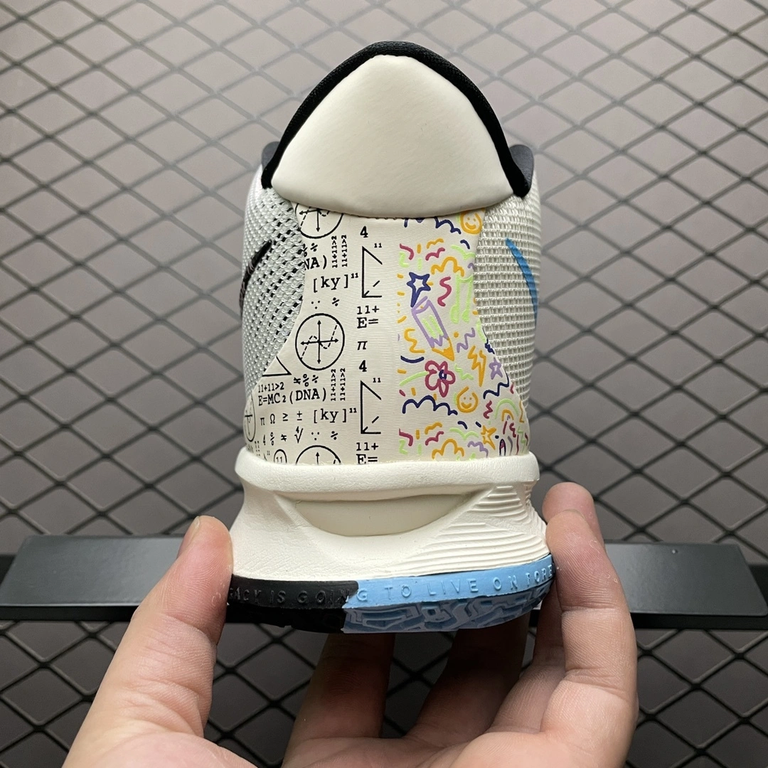 Flying pig-- CZ0143-100 item: D-X319A2718