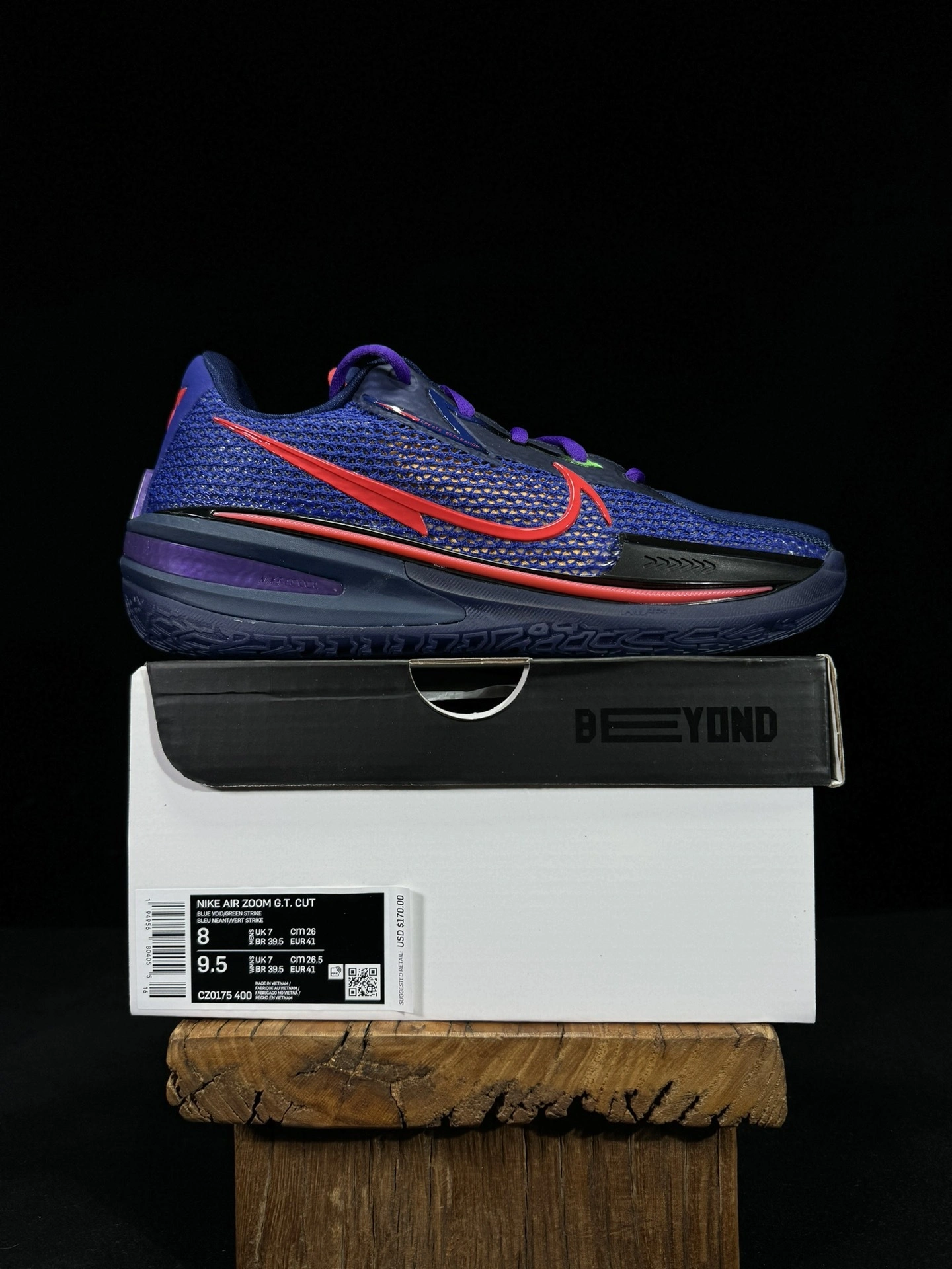 Flying pig-- CZ0175-400 item: D-X578A2745
