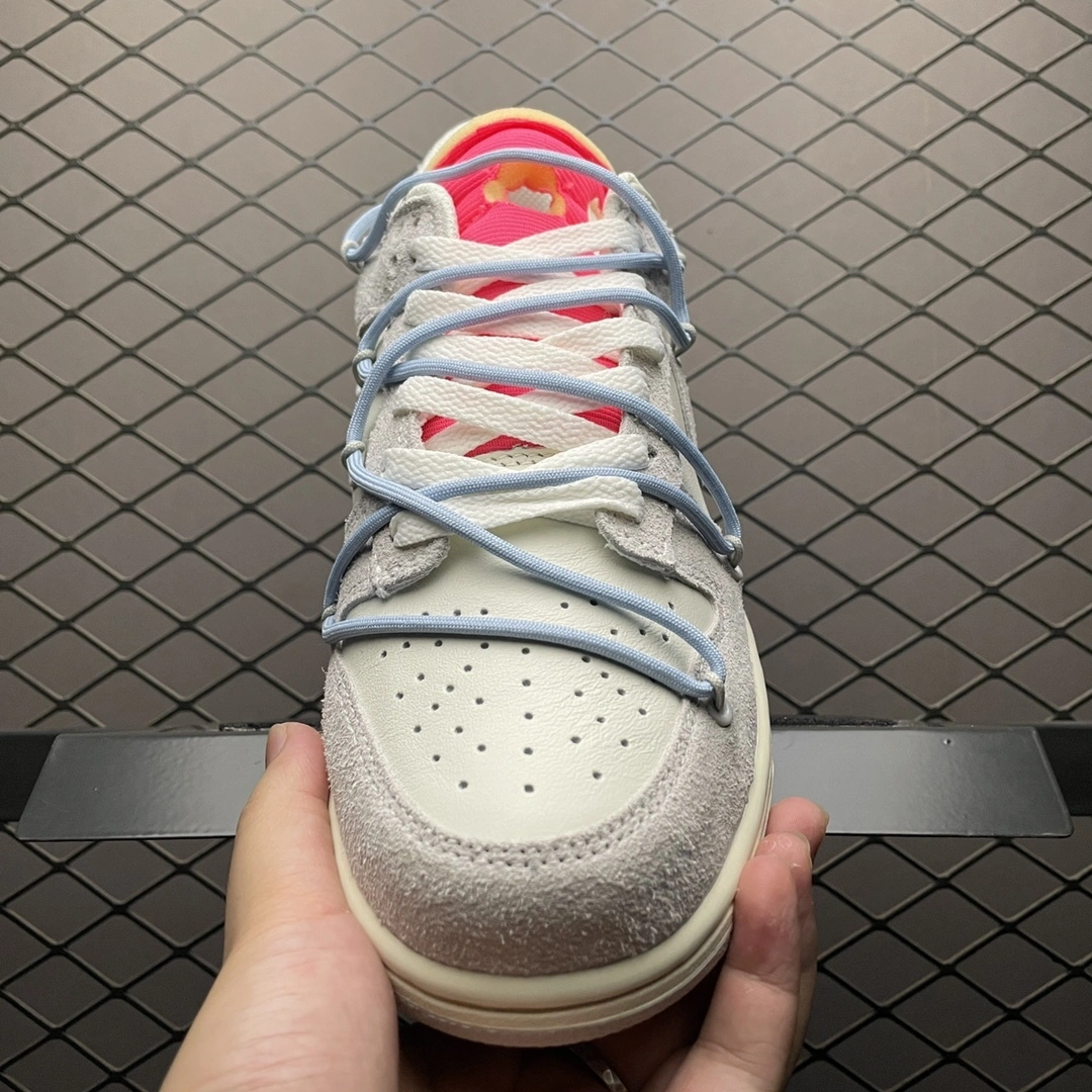 Flying pig-- DJ0950-113 item: D-X319A2581
