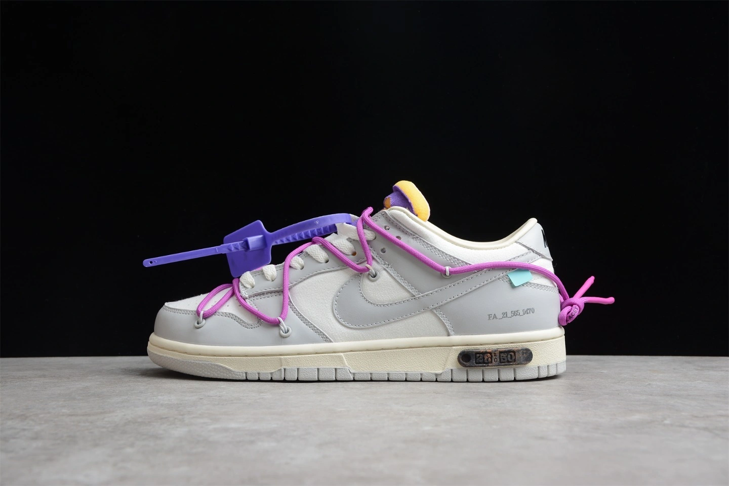 Flying pig-- DM1602-111 item: D-X349A2544