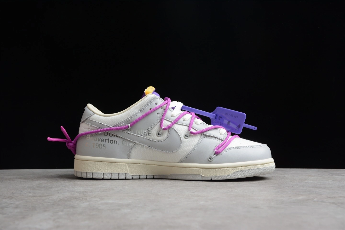 Flying pig-- DM1602-111 item: D-X349A2544