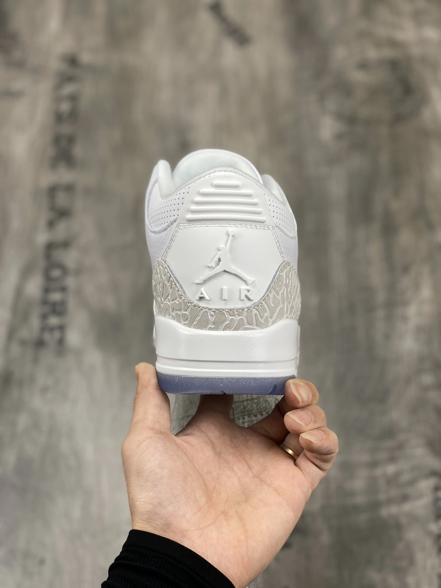 Flying pig-- Denim 136064-111 item:C-X401I2239V