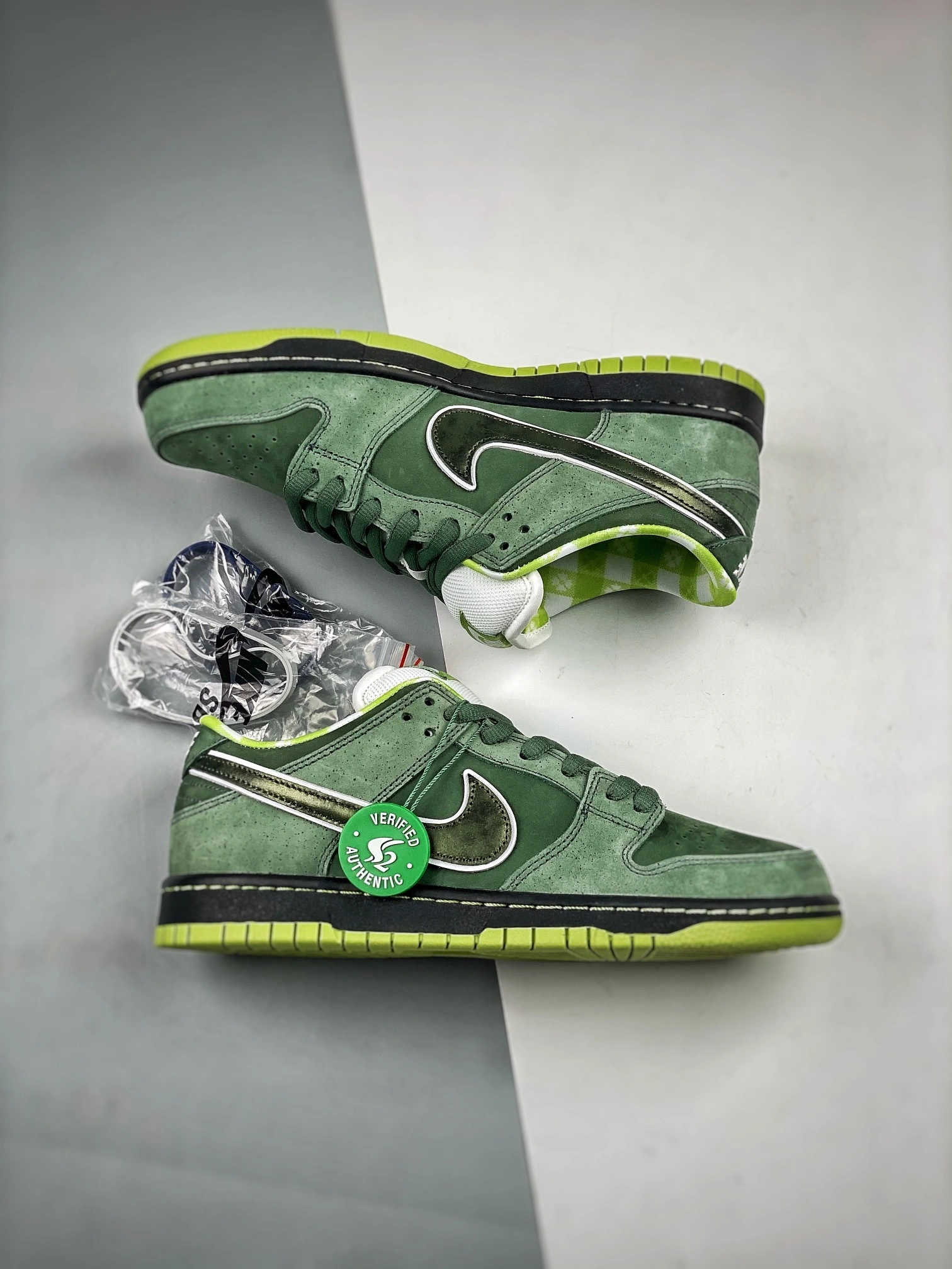 Flying pig-- "Green Lobster" BV1310 337 item:C-X578H2632Y