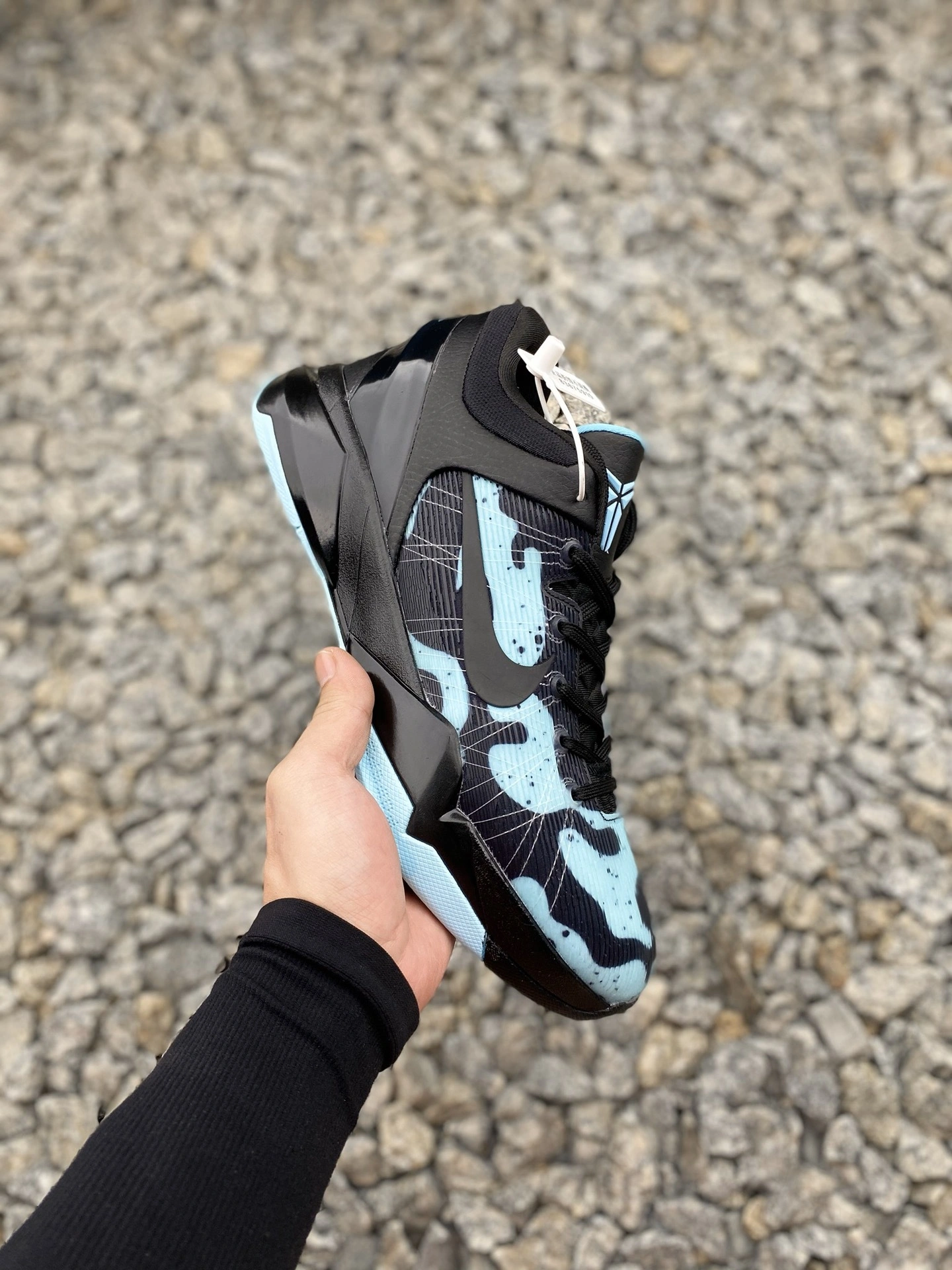Flying pig-- KOBE VII 488371 300 item:C-X000C2782