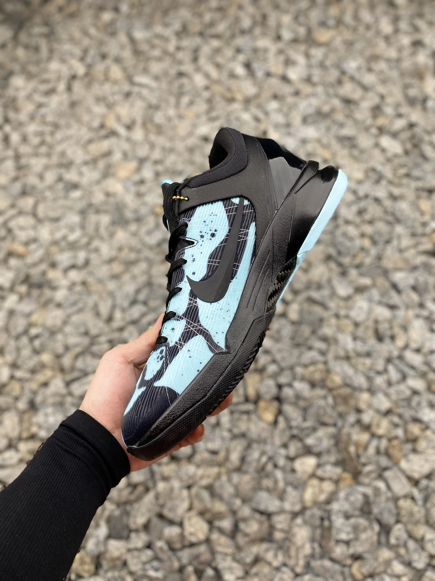 Flying pig-- KOBE VII 488371 300 item:C-X000C2782