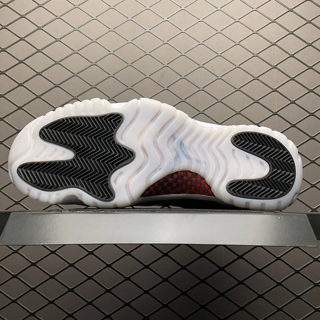 Flying pig-- Retro "72-10" 378037-002 item: D-X319A2805
