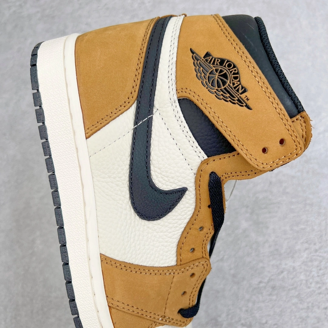 Flying pig-- Retro High 555088-700 item: D-X578A2803