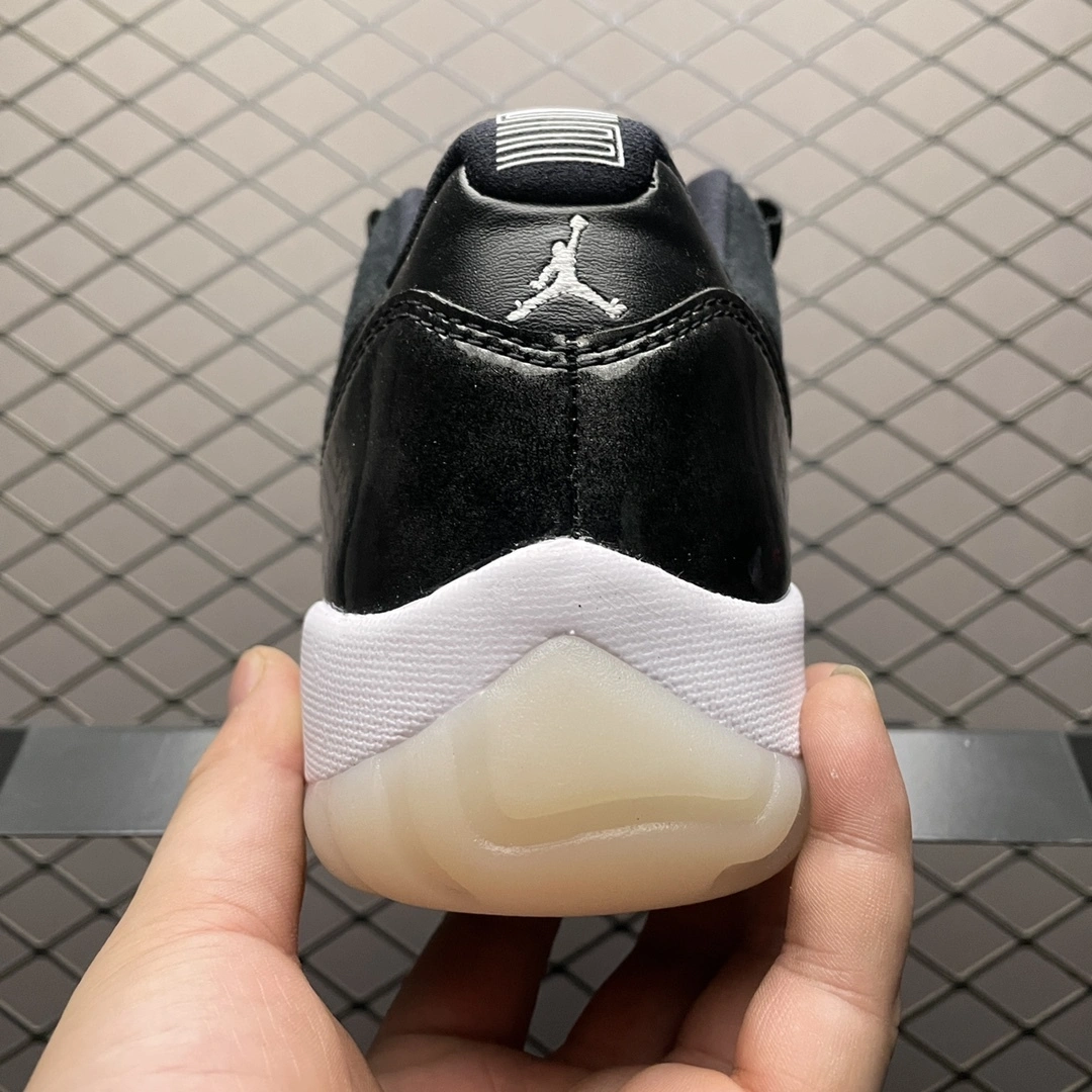 Flying pig-- Retro Low " Barons " 528895-010 item: D-X319A2772