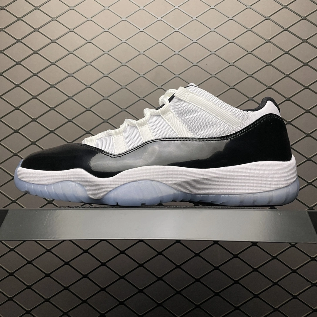 &Flying pig-- Retro Low " Concord " 528895-153 item: D-X319A2780