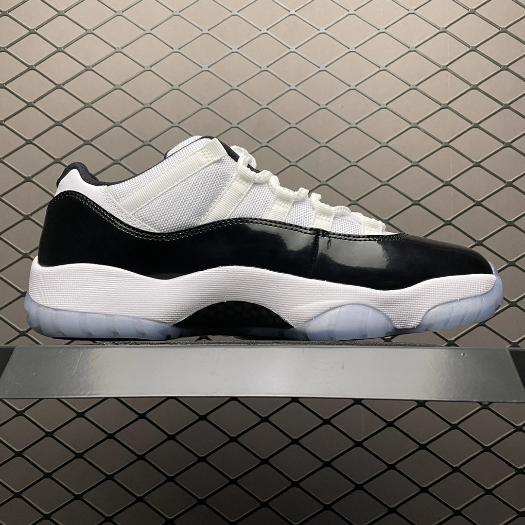 &Flying pig-- Retro Low " Concord " 528895-153 item: D-X319A2780