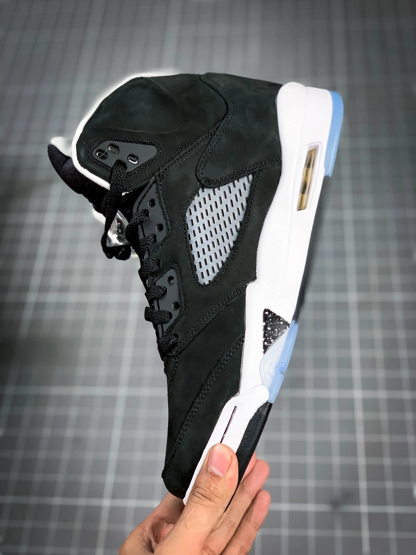 Flying pig-- Retro Oreo CT4838-011 item: C-X067K0115V