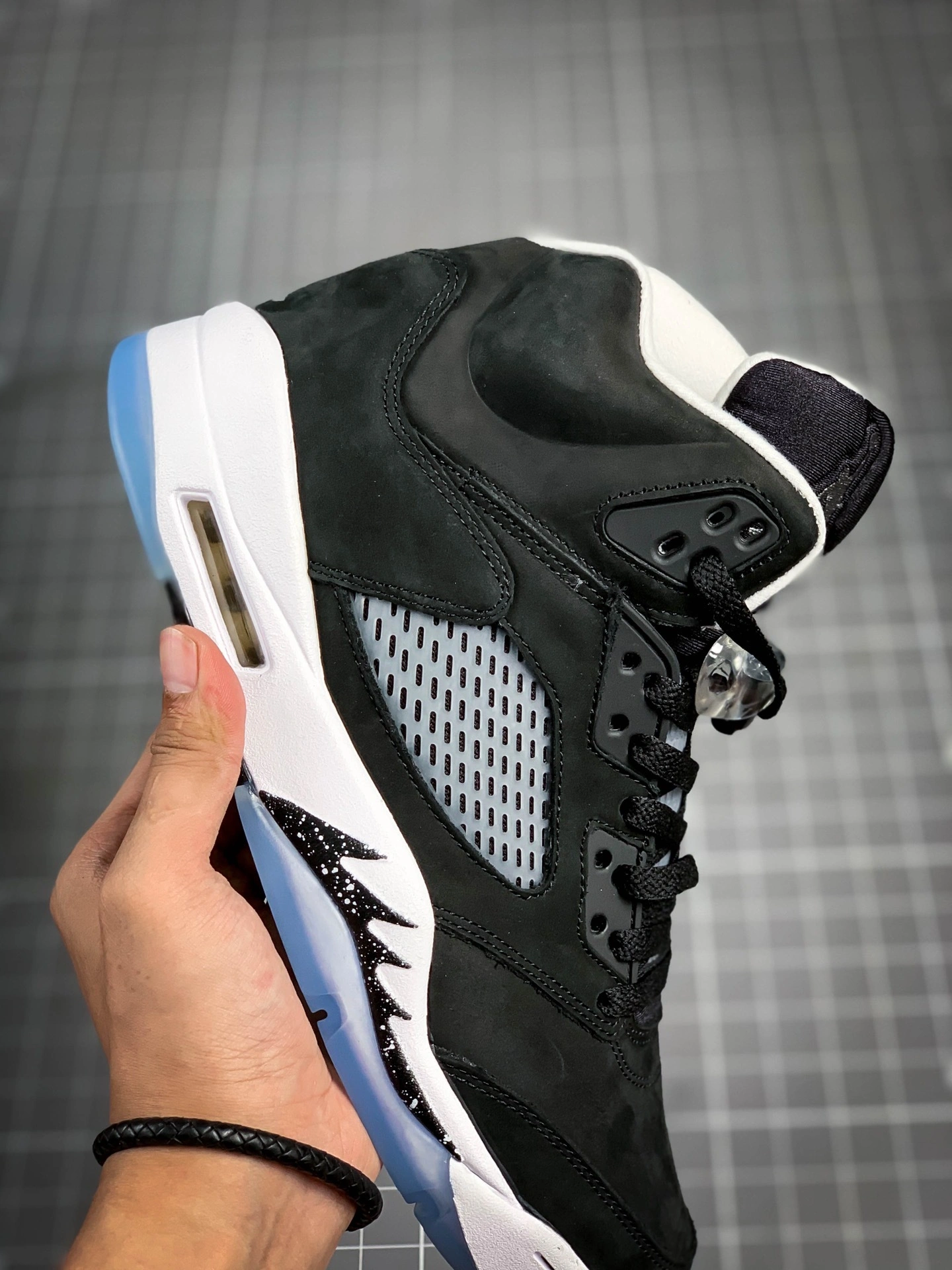Flying pig-- Retro Oreo CT4838-011 item: C-X067K0115V