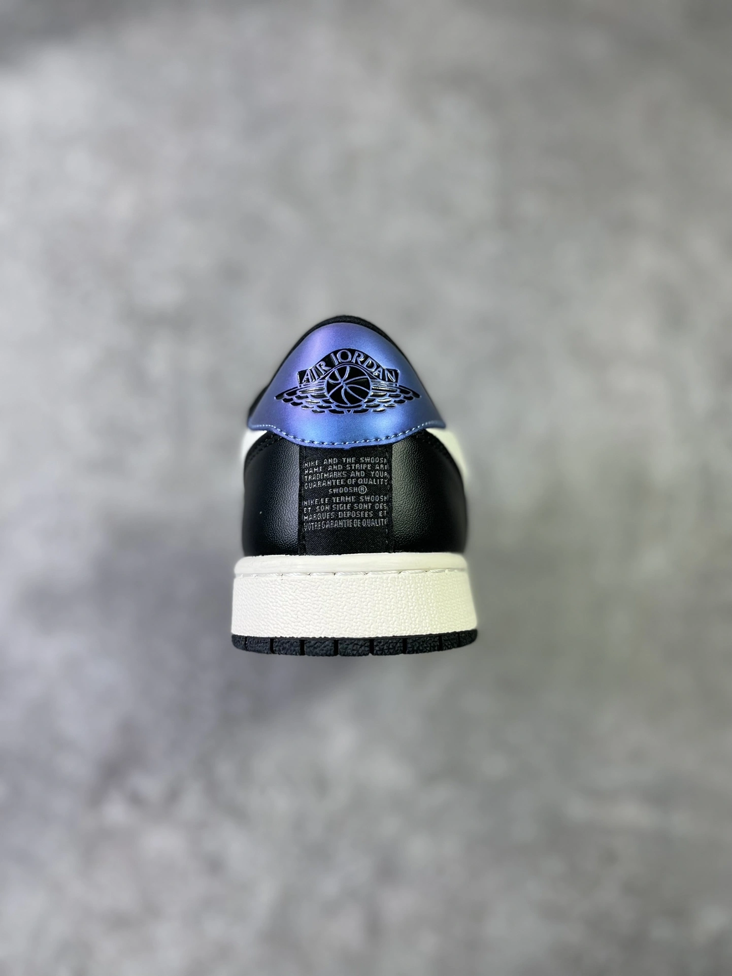 Flying pig-- Slip Shadow AV3918-201 item: C-X036K2505V
